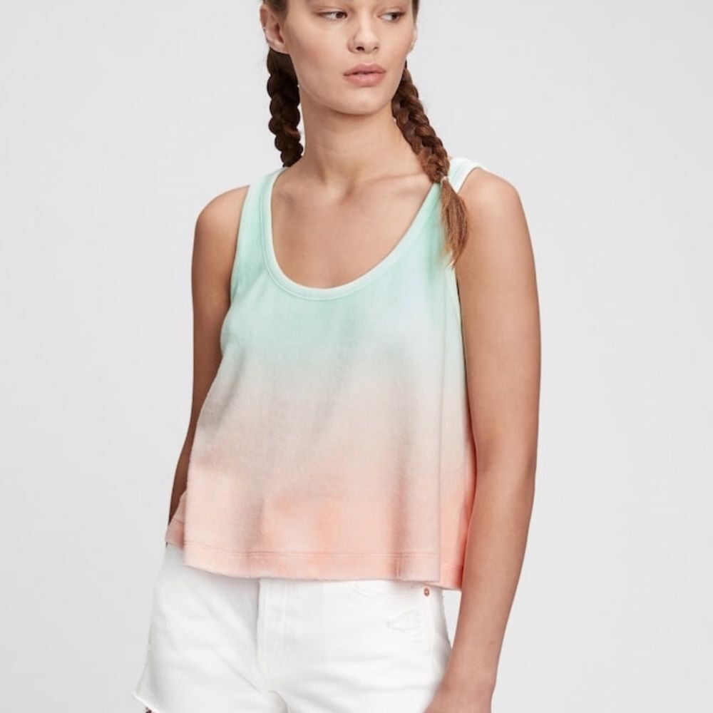 NWT- GAP- XL & XXL